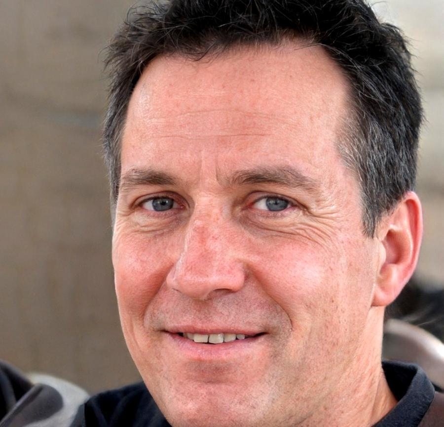 Ермек Сарсенов, специалист по финансовой аналитике